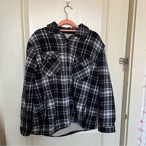 Button up black and white flannel